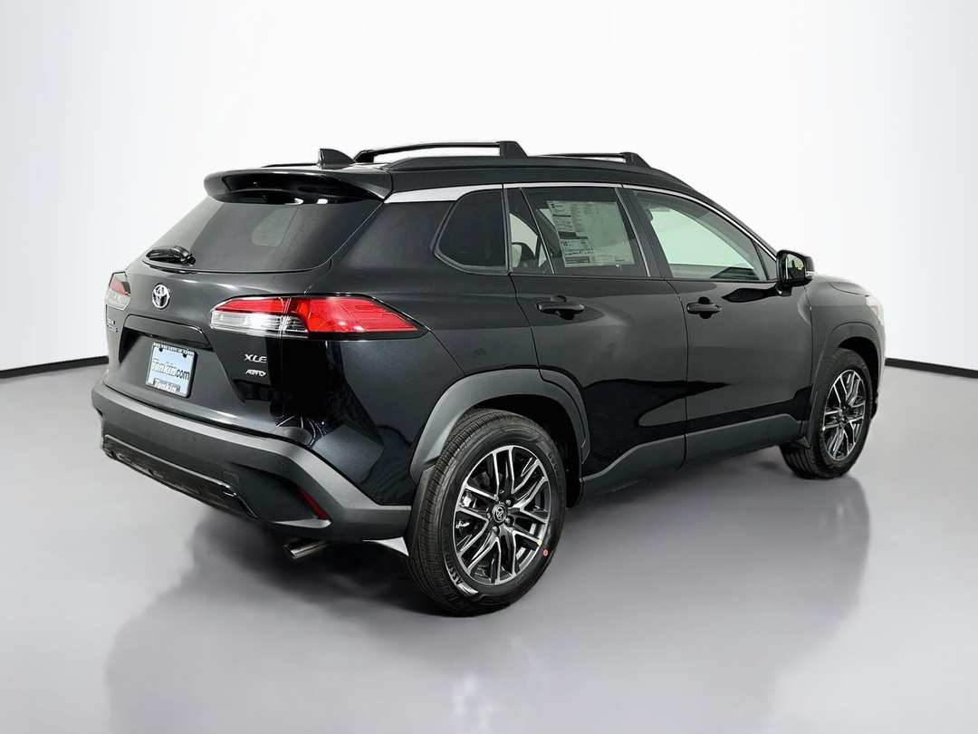 2026 Toyota Corolla Cross XLE - Image 7