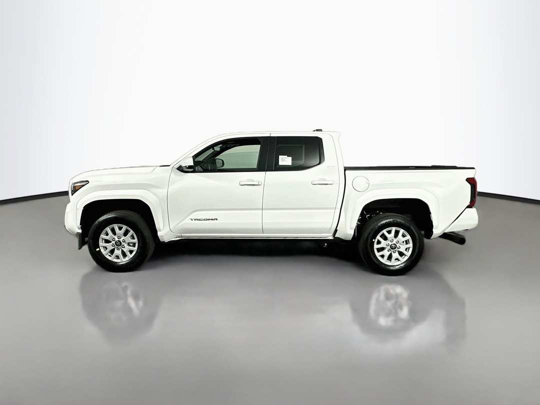2026 Toyota Tacoma SR5 - Image 4