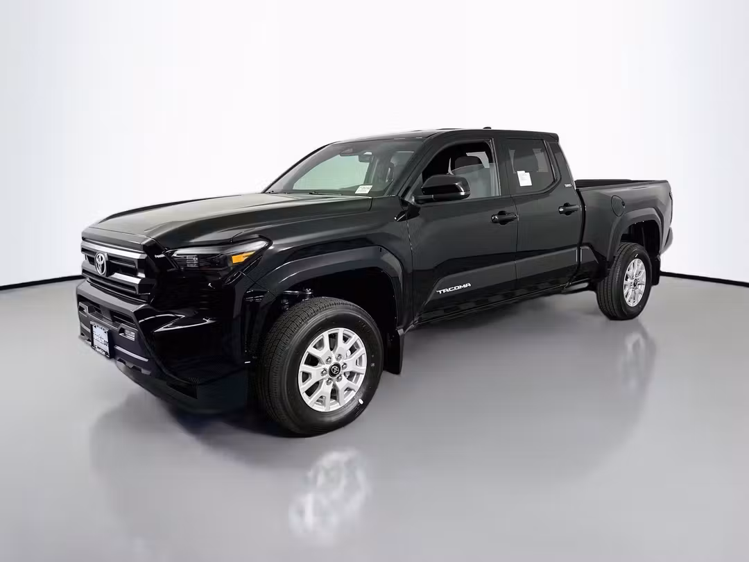 2026 Toyota Tacoma SR5 - Image 3