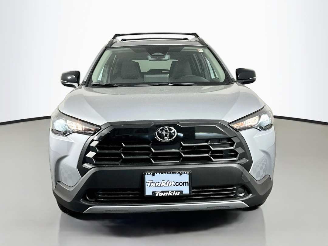 2026 Toyota Corolla Cross LE - Image 2