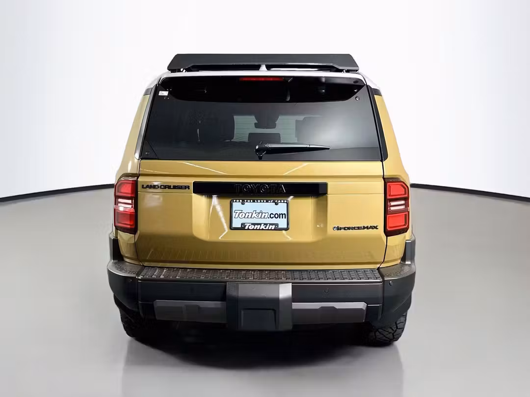 2026 Toyota Land Cruiser Base - Image 6