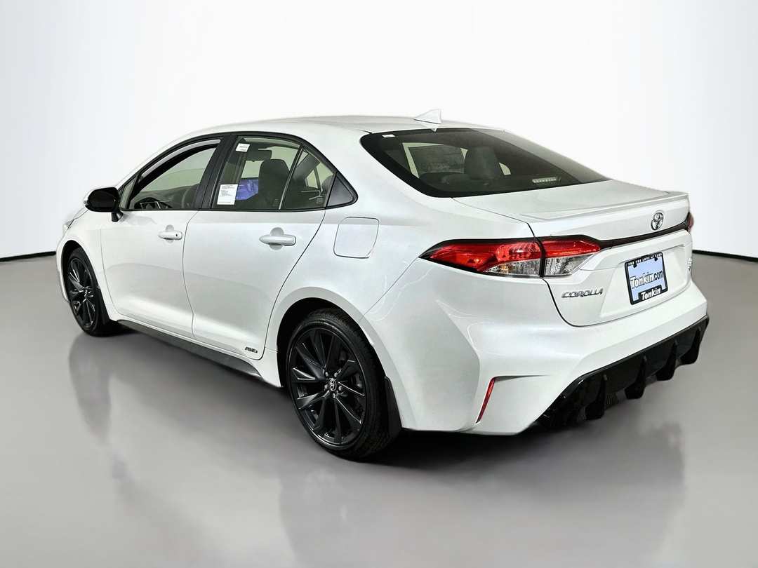 2026 Toyota Corolla Hybrid SE - Image 5