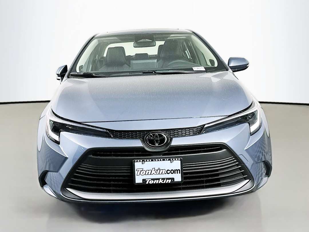2026 Toyota Corolla XLE - Image 2