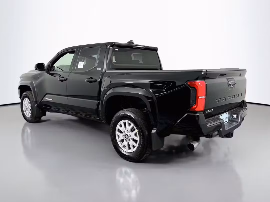 2026 Toyota Tacoma SR5 - Image 5