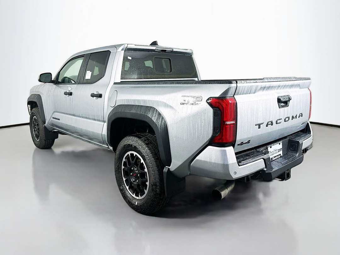 2025 Toyota Tacoma Hybrid TRD Off Road - Image 5