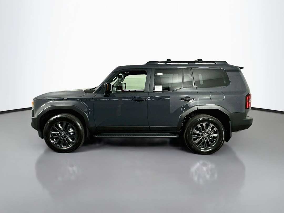 2027 Toyota Land Cruiser Base - Image 4