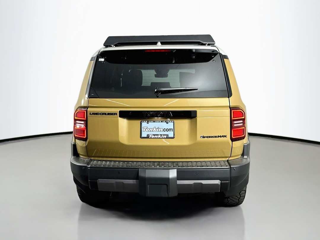 2026 Toyota Land Cruiser Base - Image 6