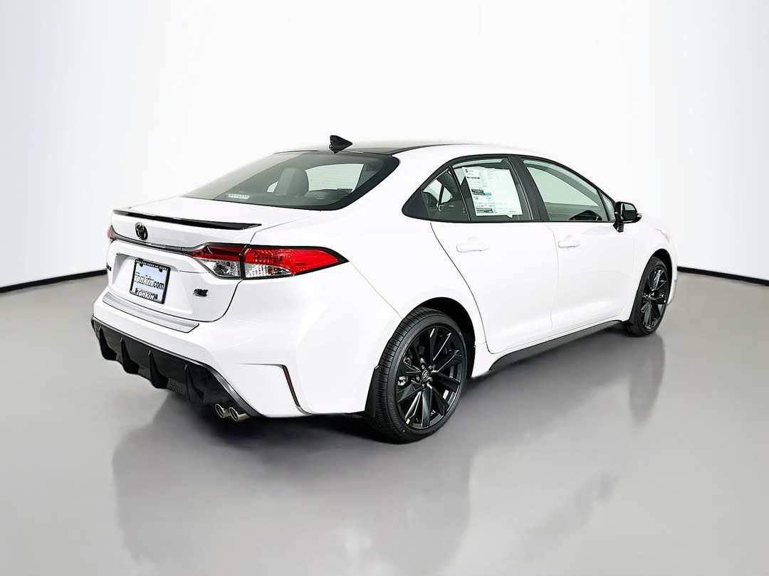 2026 Toyota Corolla SE - Image 7