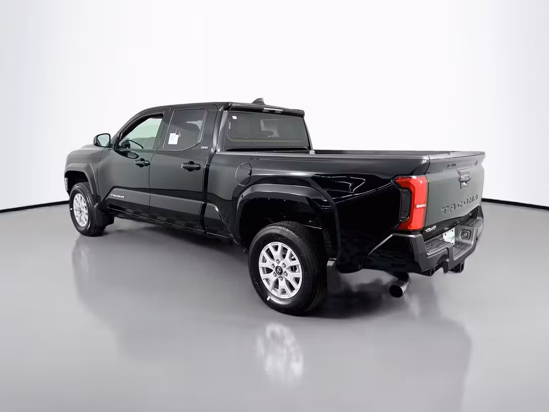 2026 Toyota Tacoma SR5 - Image 5