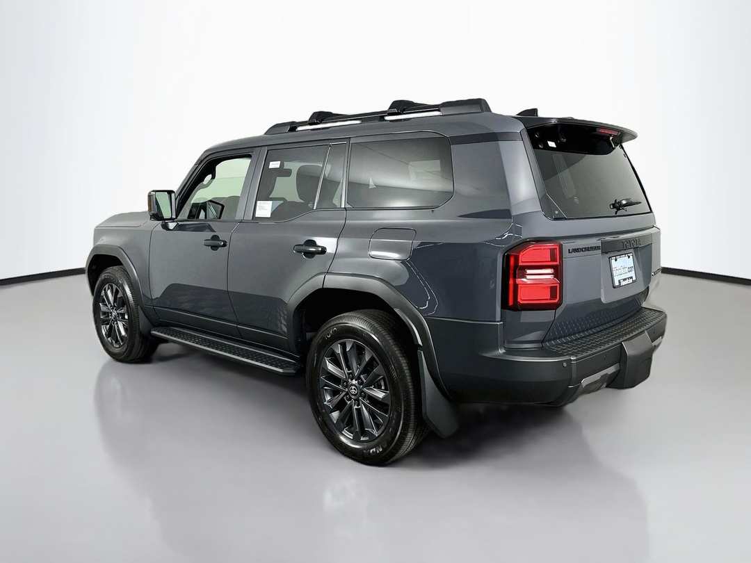 2027 Toyota Land Cruiser Base - Image 5