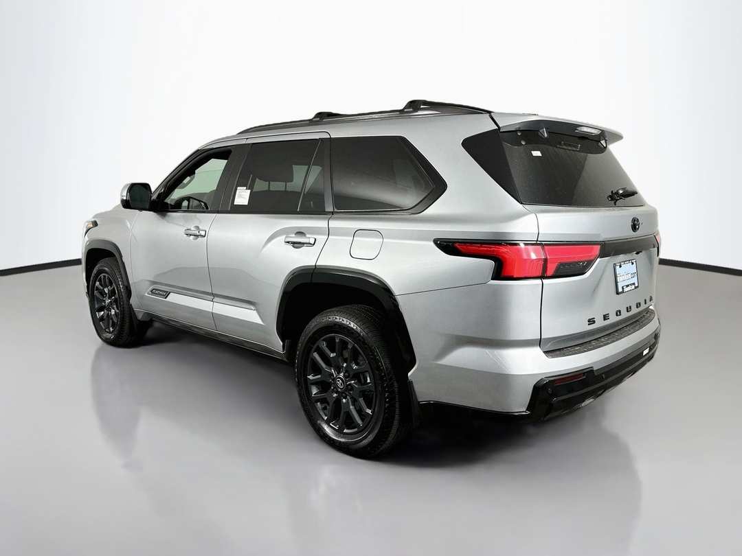 2026 Toyota Sequoia Platinum - Image 5