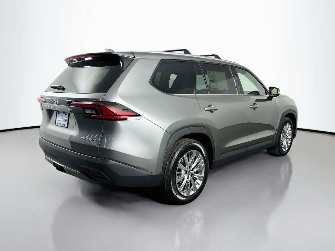 2026 Toyota Grand Highlander Platinum - Image 7