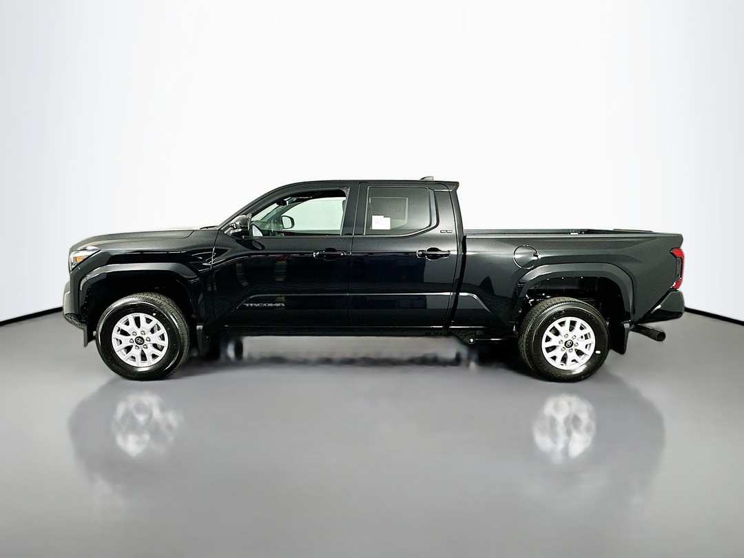 2026 Toyota Tacoma SR5 - Image 4