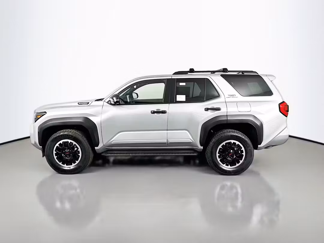 2025 Toyota 4Runner I-Force Max Hybrid TRD Off Road Premium - Image 4