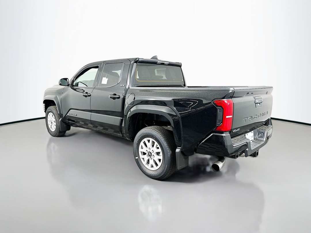 2026 Toyota Tacoma SR5 - Image 5