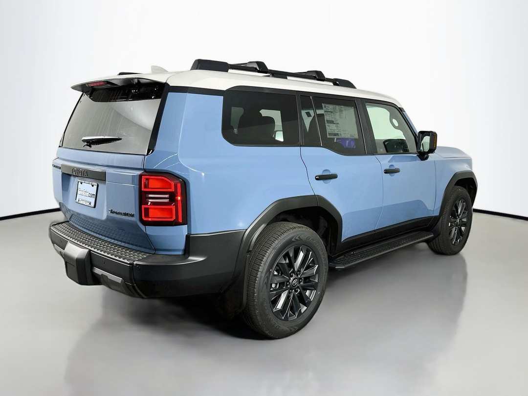 2026 Toyota Land Cruiser Base - Image 7