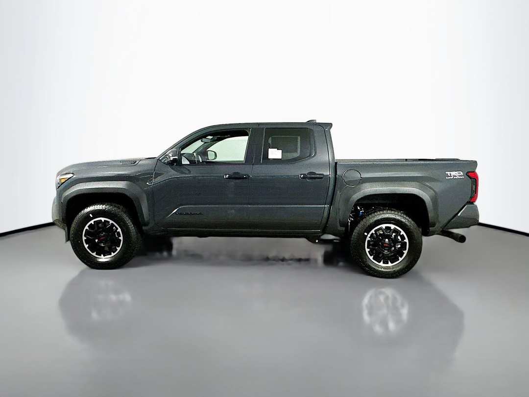 2026 Toyota Tacoma Hybrid TRD Off Road - Image 4