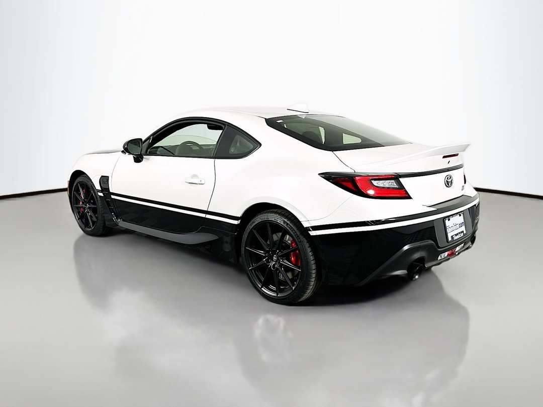 2026 Toyota Gr86 Premium - Image 5