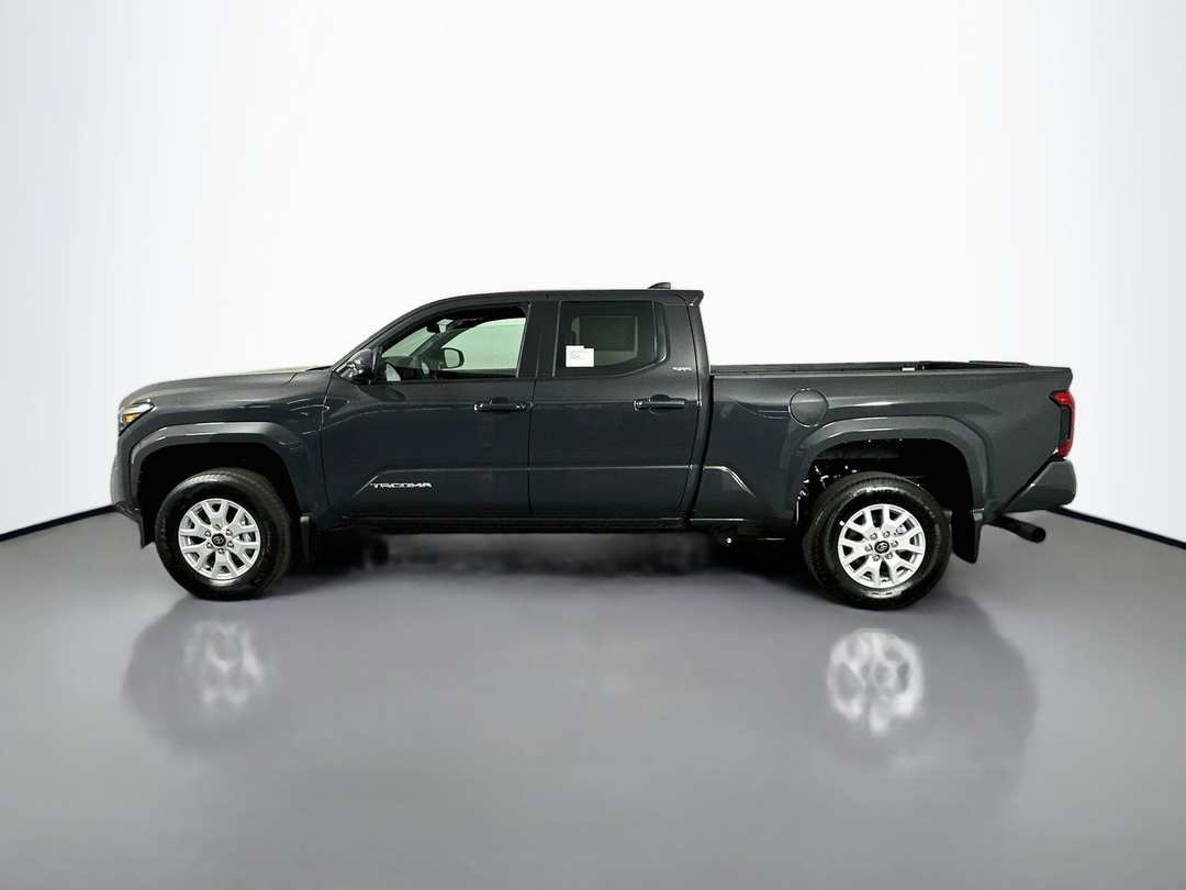 2026 Toyota Tacoma SR5 - Image 4