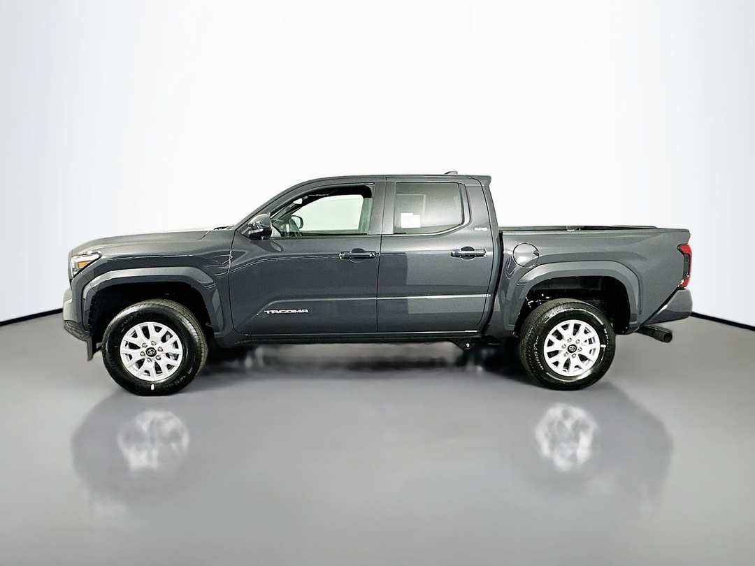 2026 Toyota Tacoma SR5 - Image 4
