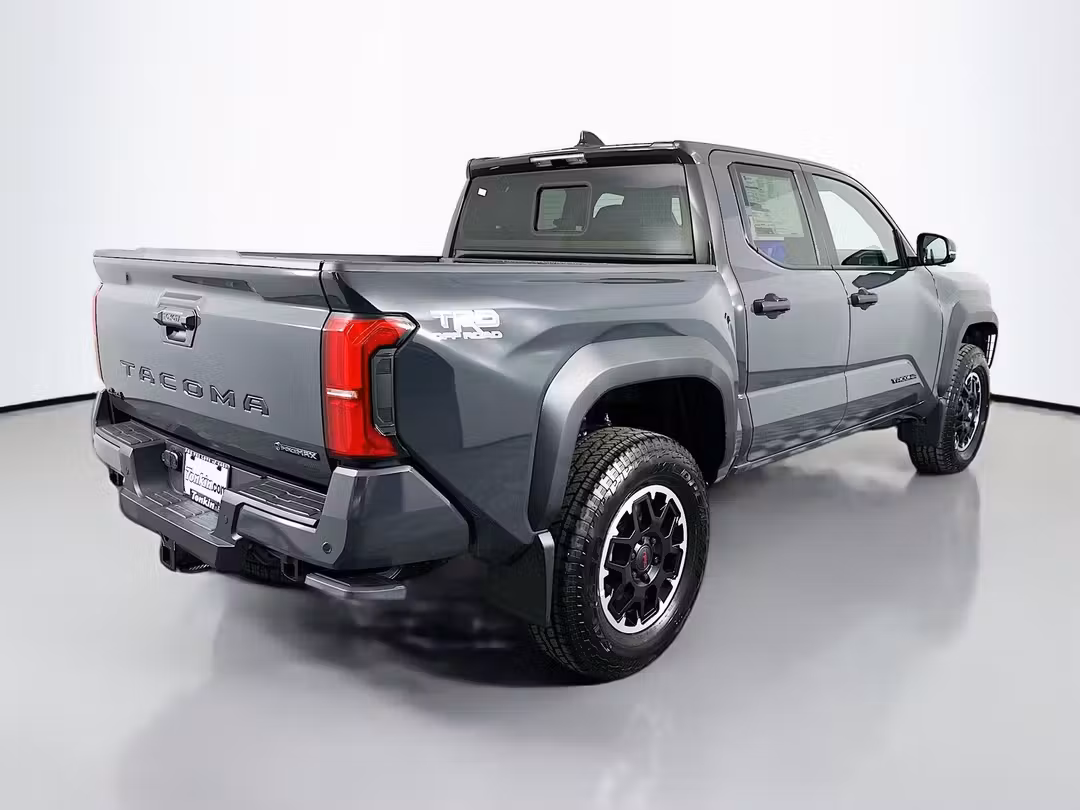 2025 Toyota Tacoma Hybrid TRD Off Road - Image 7