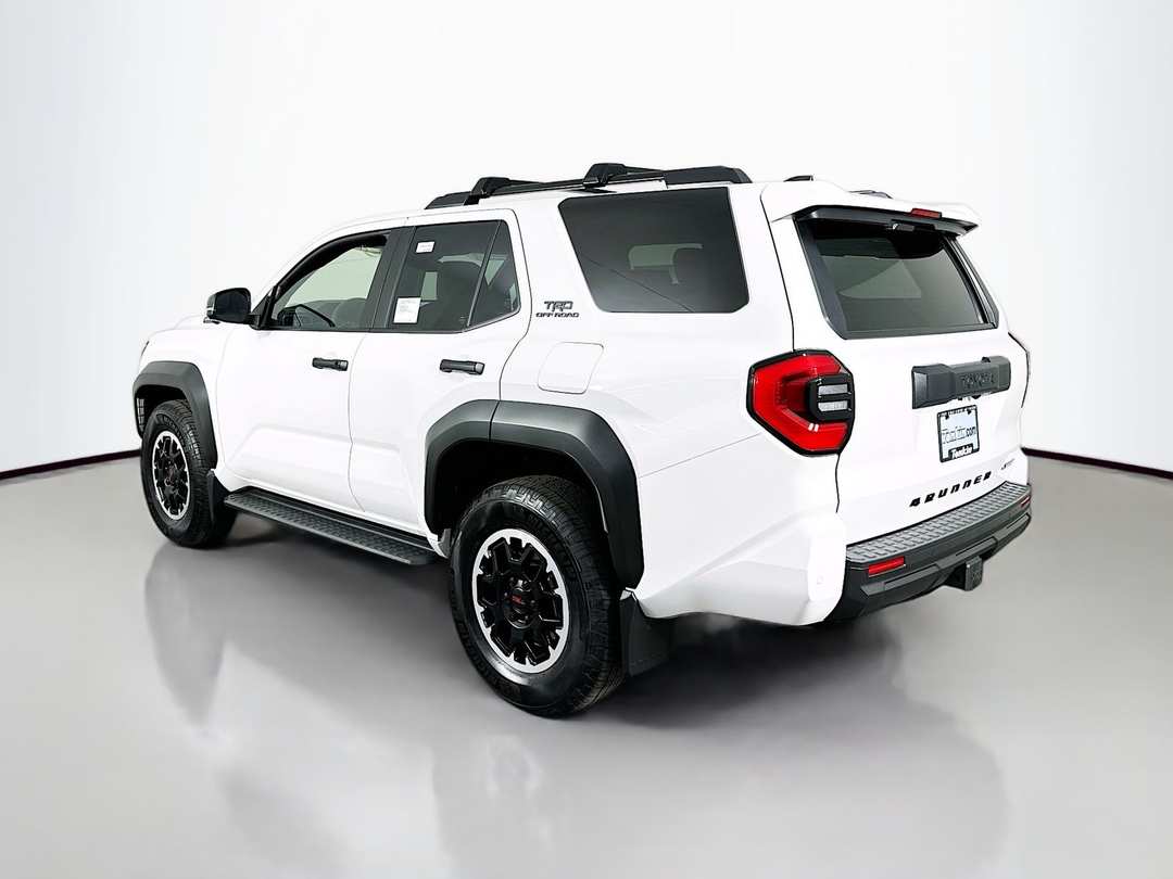 2026 Toyota 4Runner I-Force Max Hybrid TRD Off Road Premium - Image 5