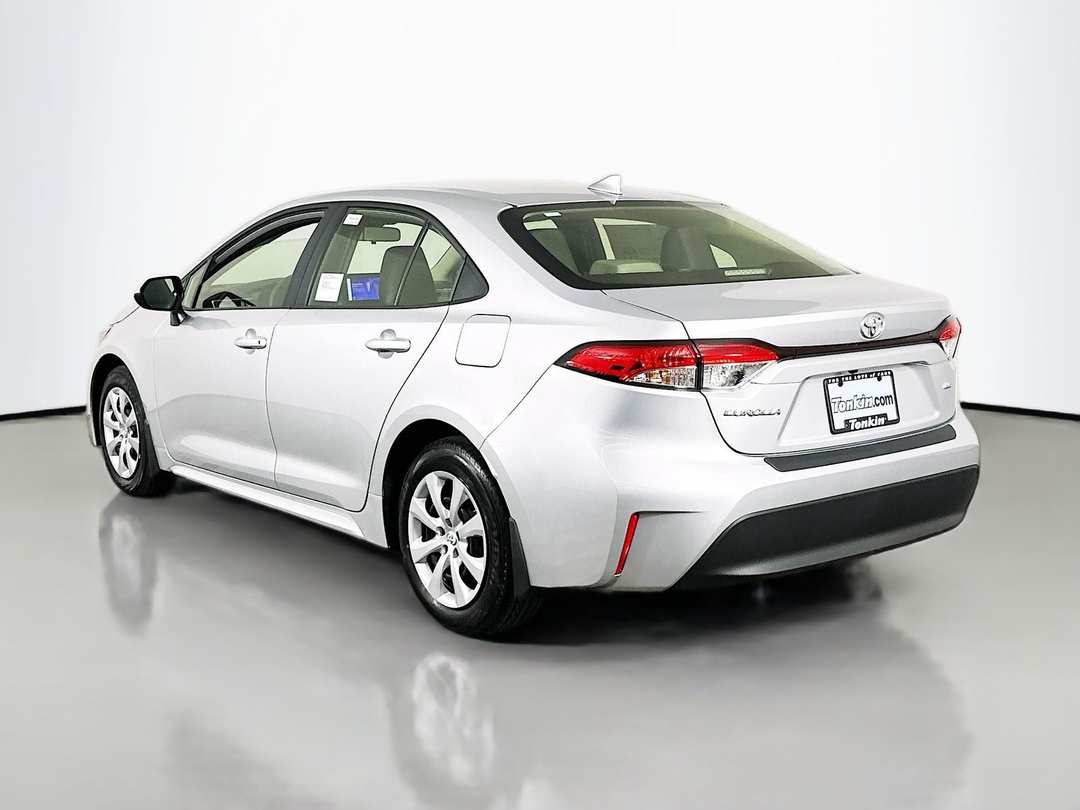 2026 Toyota Corolla LE - Image 5
