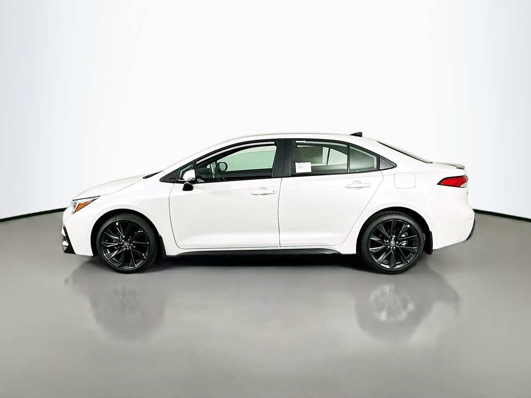 2026 Toyota Corolla SE - Image 4