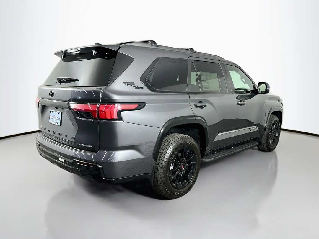 2026 Toyota Sequoia Platinum - Image 7