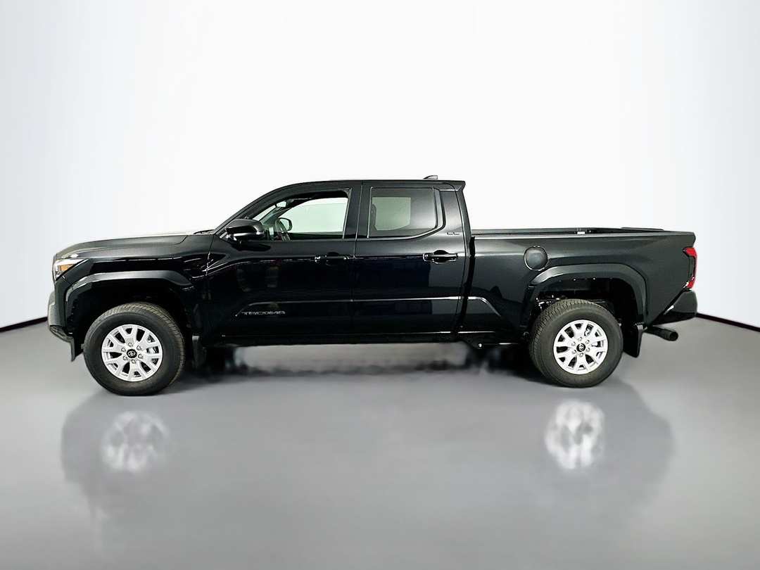 2026 Toyota Tacoma SR5 - Image 4