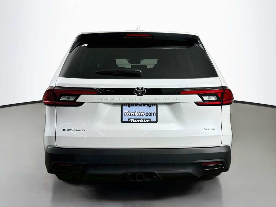 2026 Toyota Grand Highlander Hybrid XLE - Image 6