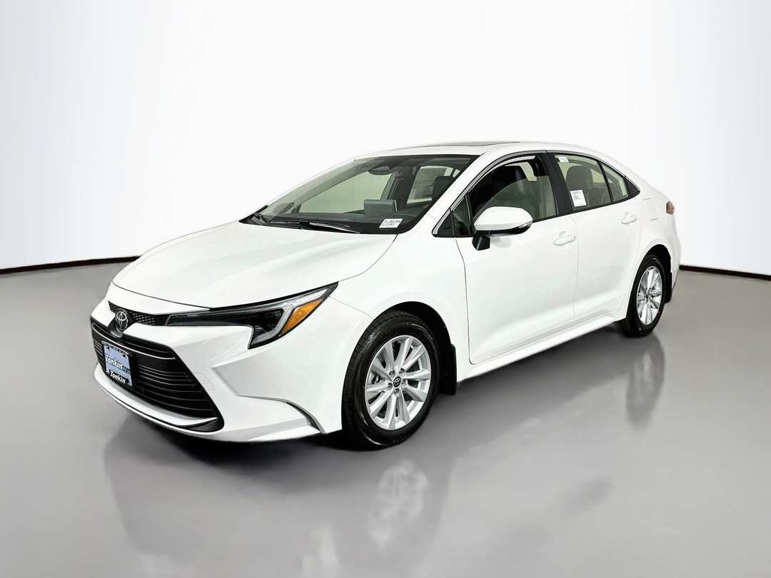 2026 Toyota Corolla Hybrid XLE - Image 3