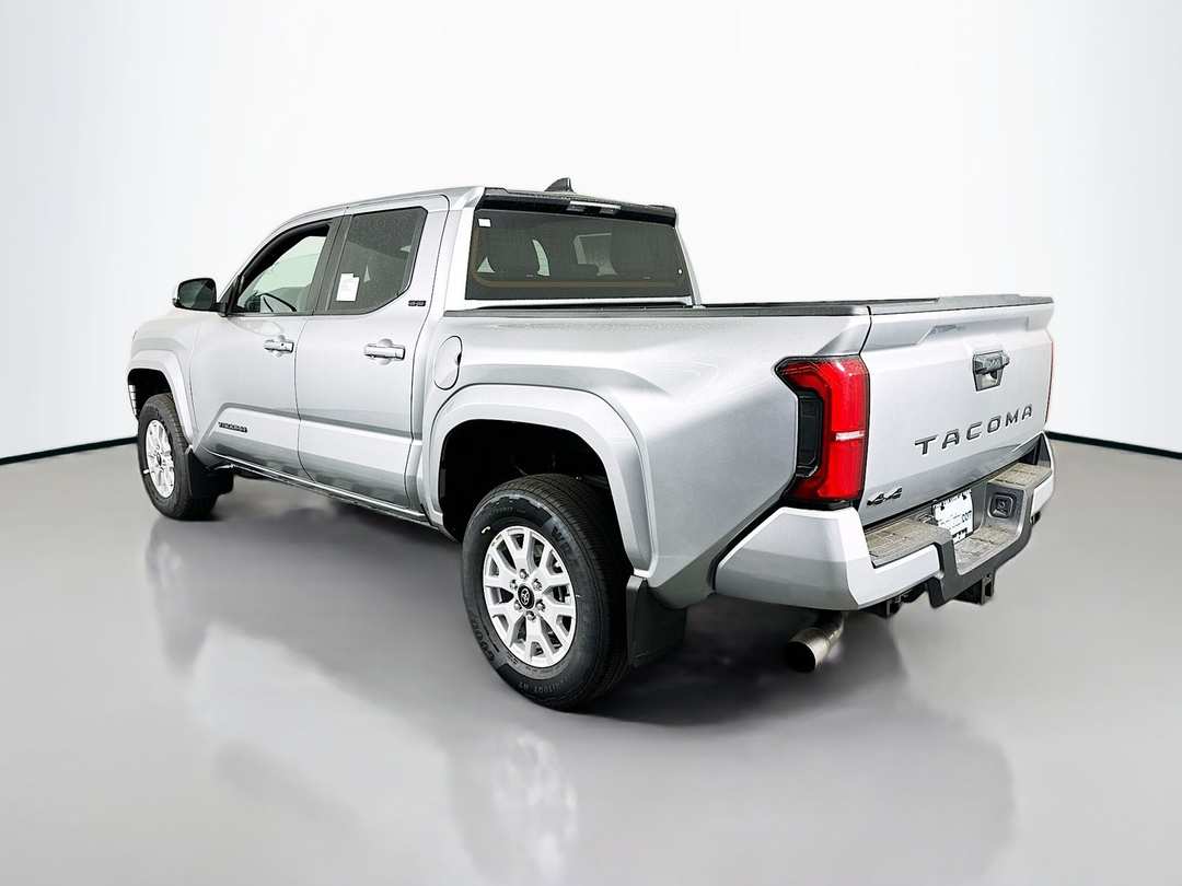 2026 Toyota Tacoma SR5 - Image 5