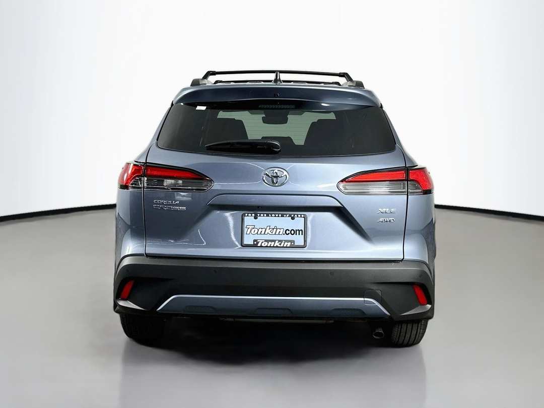 2026 Toyota Corolla Cross XLE - Image 6