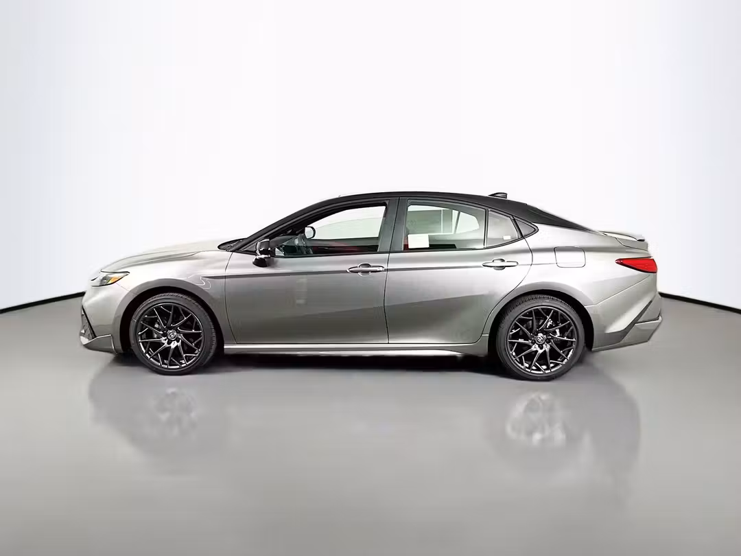 2026 Toyota Camry XSE - Image 4