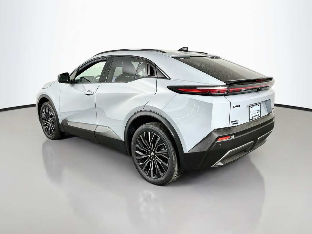 2026 Toyota C-Hr XSE - Image 5