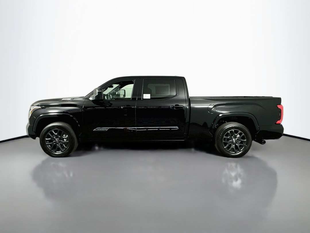 2026 Toyota Tundra Hybrid Platinum - Image 4